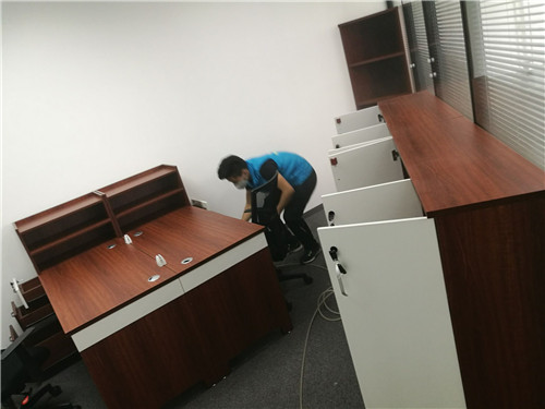 ��װ�޳���ȩ